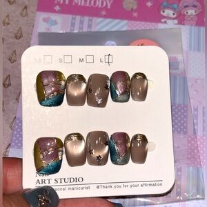 Pastel Taupe with Stars Press-on Nails Sz L